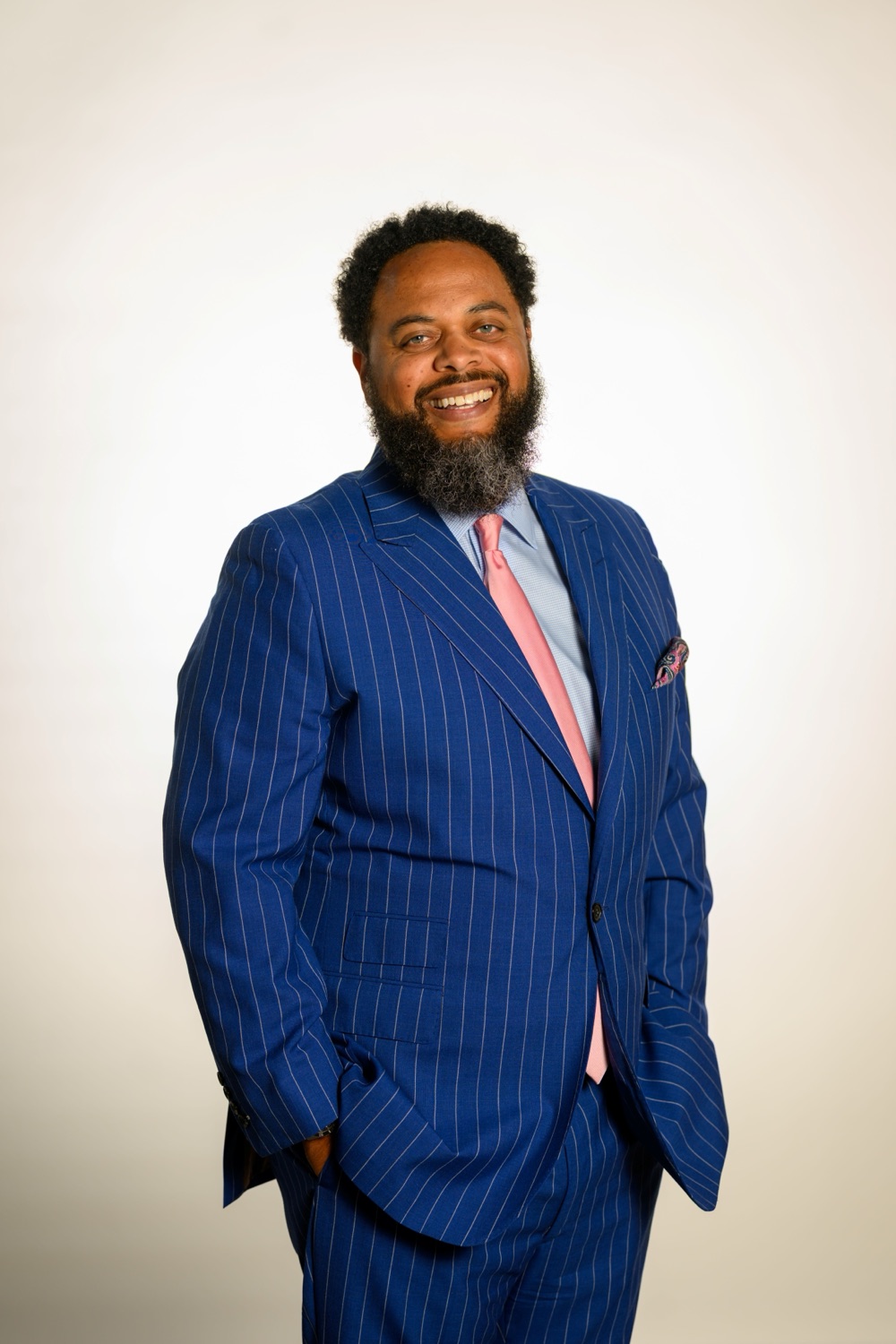 Nico Sanders portrait, full length